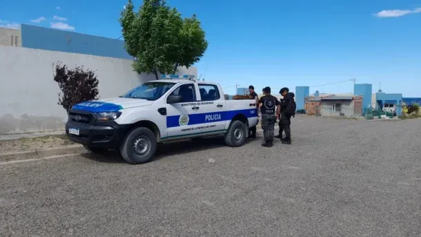 Chubut un hombre discutió con su pareja dijo que tomó veneno y