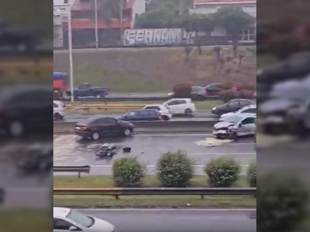 Caos en la autopista Riccheri por un choque múltiple