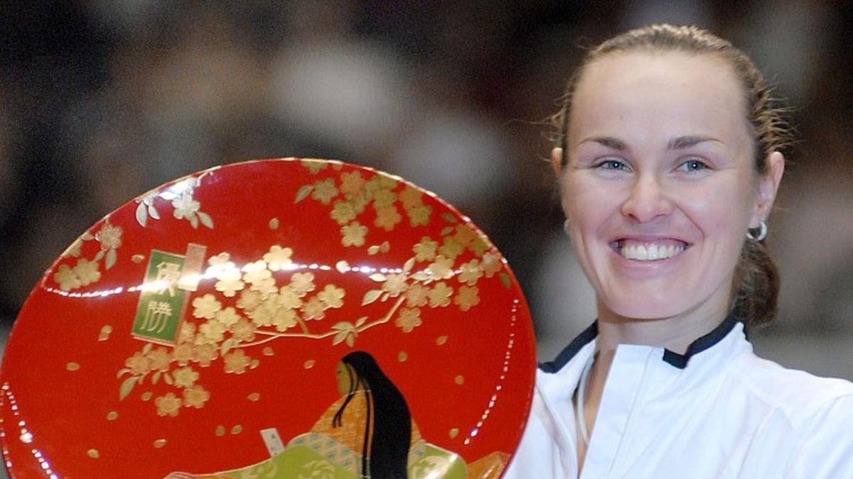 Martina Hingis logró un nuevo record en Tokio