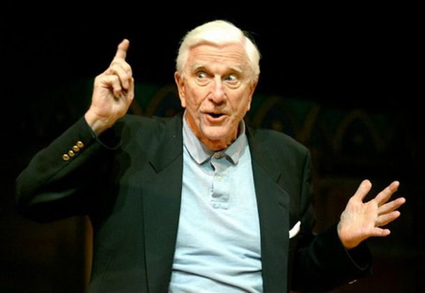 Falleció Leslie Nielsen el actor de La pistola desnuda