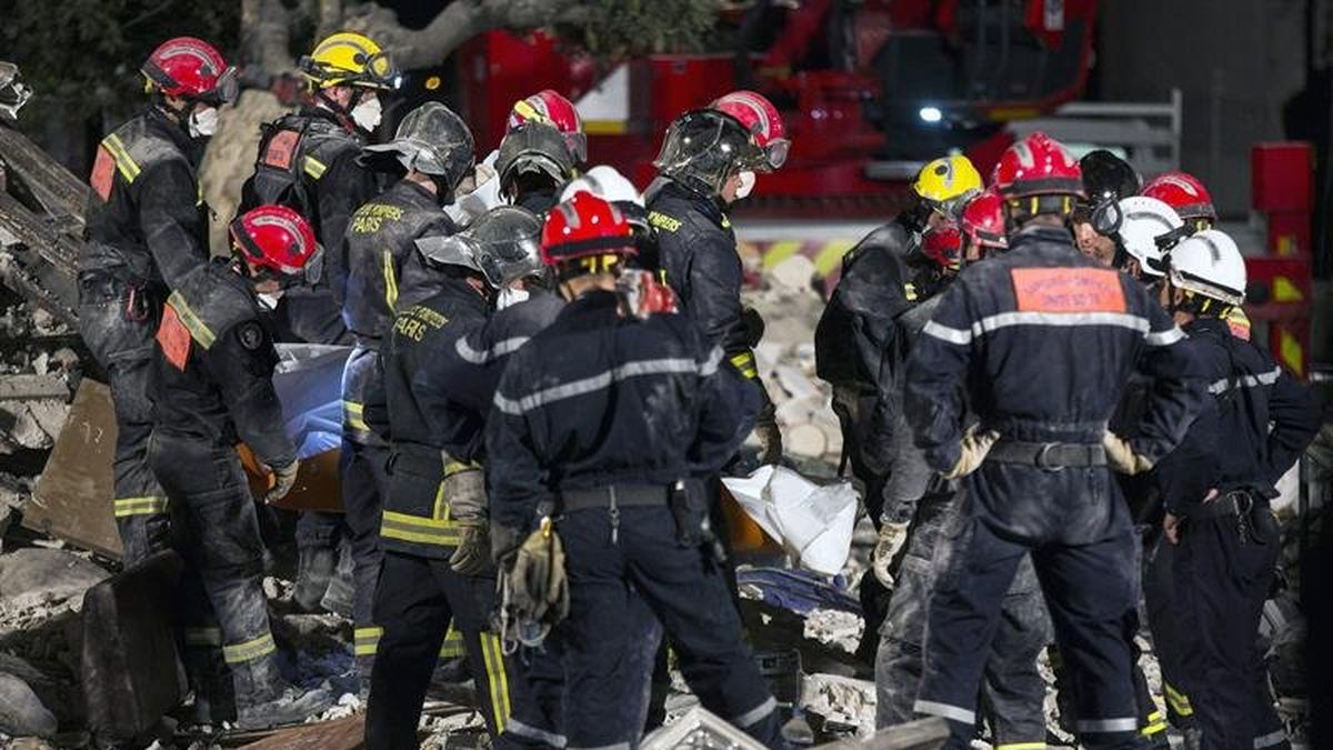 Ascienden A Ocho Los Muertos Por El Derrumbe De Un Edificio En Par S