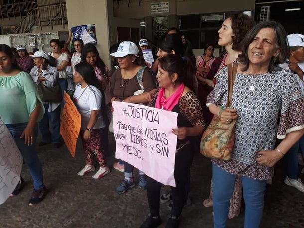 Fue condenado por violar y embarazar a una nena y podría vivir a metros