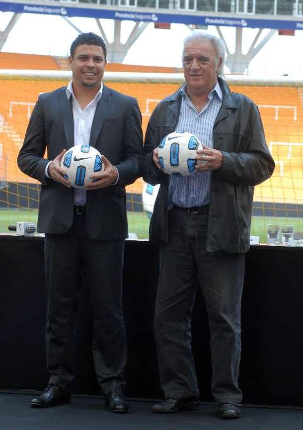 Presentaron la pelota de la Copa América