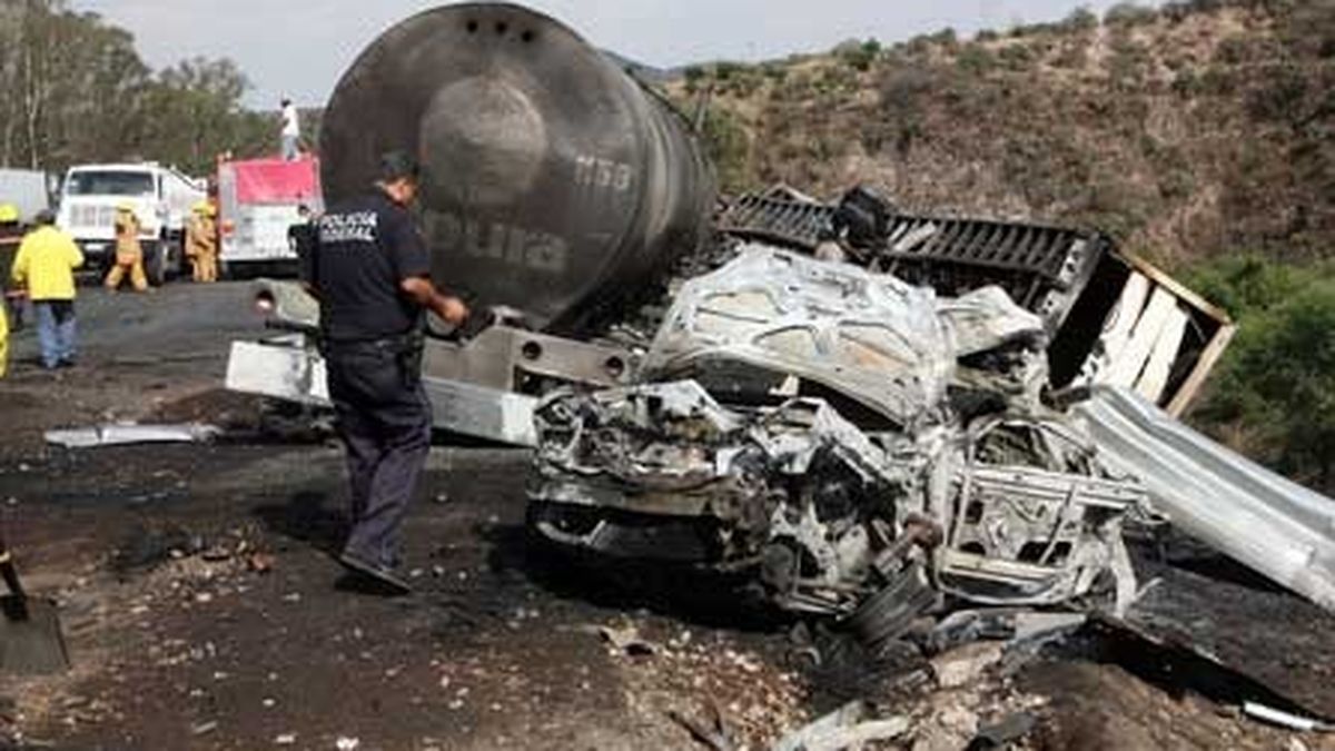 Tragedia En M Xico Muertos Por Un Choque