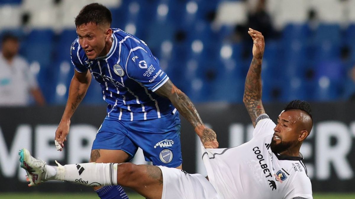 Godoy Cruz cayó en la ida como local ante Colo Colo por la fase 2 de