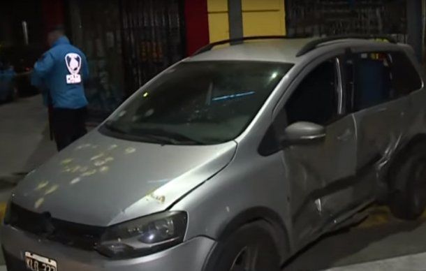 Caballito Borracho Cruz En Rojo Y Choc A Un Auto Con Una Familia