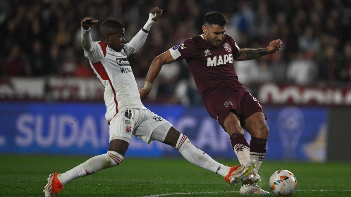 Copa Sudamericana Lan S No Pudo Hacer Valer La Local A E Igual Sin