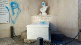 Así quedó el Mausoleo de Alfonsín Así quedó el Mausoleo de Alfonsín
