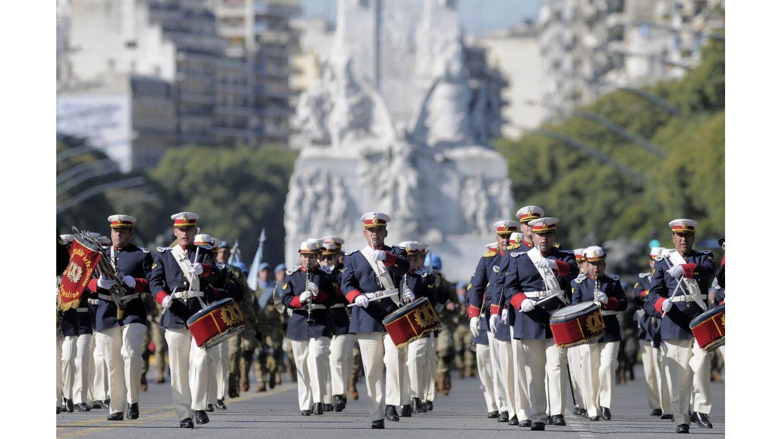 El desfile militar por el 25 de Mayo El desfile militar por el 25 de Mayo