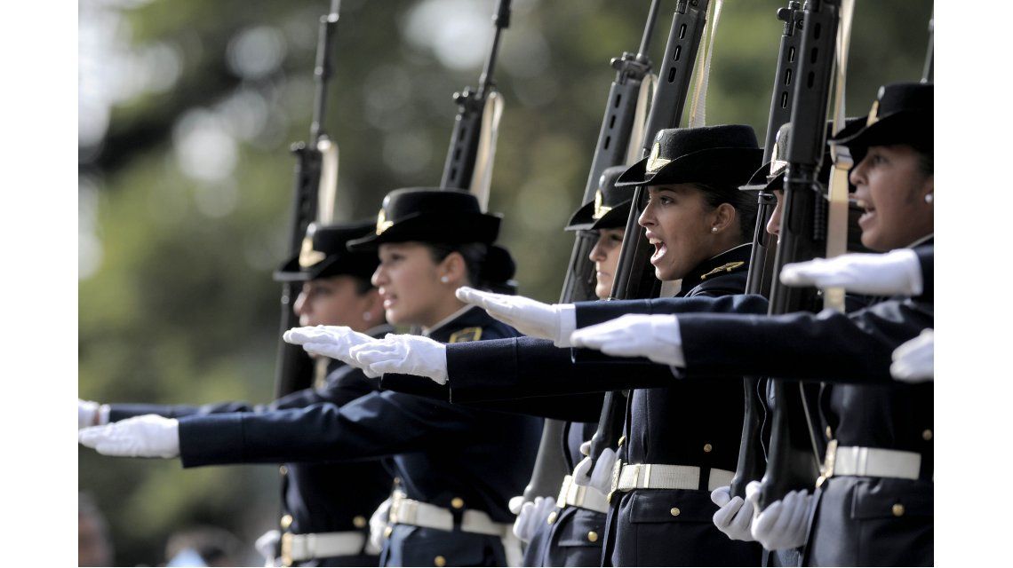 El desfile militar por el 25 de Mayo El desfile militar por el 25 de Mayo