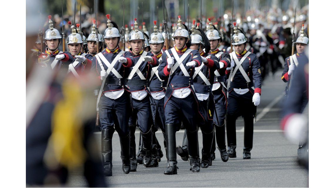 El desfile militar por el 25 de Mayo El desfile militar por el 25 de Mayo