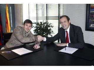 Lionel Messi y Sandro Rosell Lionel Messi y Sandro Rosell