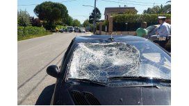Así quedó el auto que impactó la bicicleta del motociclista Así quedó el auto que impactó la bicicleta del motociclista