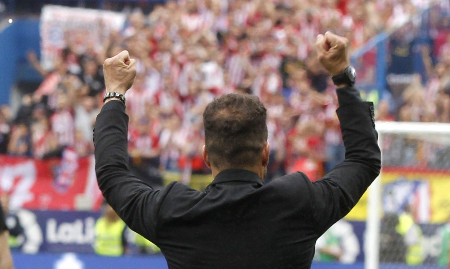 El Cholo fue vitoreado por todo el Vicente Calderón