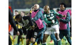 Felipe Melo golpeó a Matías Mieres Felipe Melo golpeó a Matías Mieres