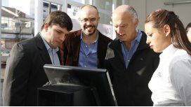 Grindetti inauguró el nuevo centro de Atención Vecinal Grindetti inauguró el nuevo centro de Atención Vecinal