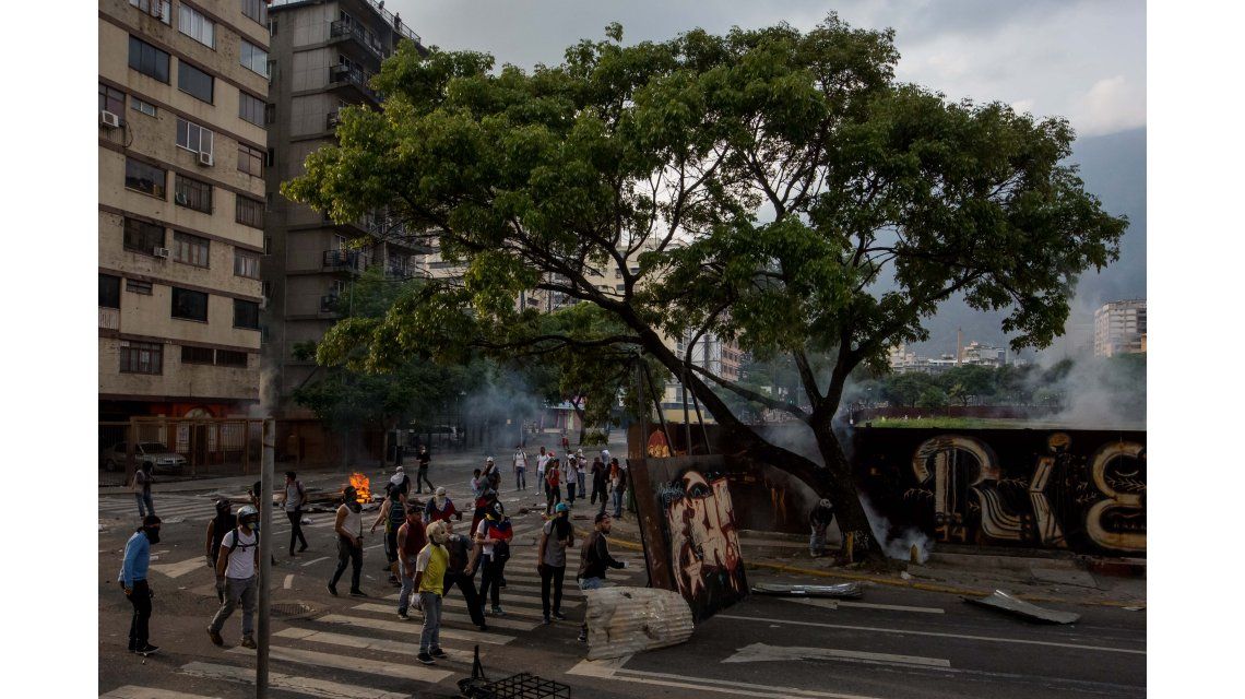 Barricadas en Venezuela contra el gobierno de Nicolás Maduro Barricadas en Venezuela contra el gobierno de Nicolás Maduro