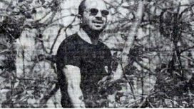 Jorge Sampaoli arriba de un árbol Jorge Sampaoli arriba de un árbol