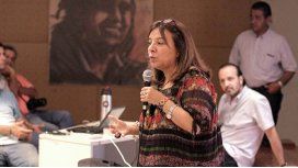 La ministra de Educación de Santa Cruz le habló los jóvenes y a las jóvenas La ministra de Educación de Santa Cruz le habló los jóvenes y a las jóvenas