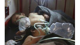 Difunden un cruento video de niños muertos por un ataque químico en Siria Difunden un cruento video de niños muertos por un ataque químico en Siria