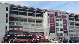 Apuntan al presidente de Lanús por delitos en la compra de jugadores Apuntan al presidente de Lanús por delitos en la compra de jugadores