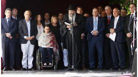 Comenzó el acto por los 25 años del atentado a la embajada de Israel Comenzó el acto por los 25 años del atentado a la embajada de Israel