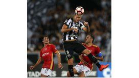 Estudiantes cayó 2-1 ante Botafogo en Brasil Estudiantes cayó 2-1 ante Botafogo en Brasil