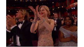 Nicole Kidman fue centro de cargadas por sus aplausos Nicole Kidman fue centro de cargadas por sus aplausos