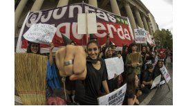 Por el Día de las Mujeres Por el Día de las Mujeres