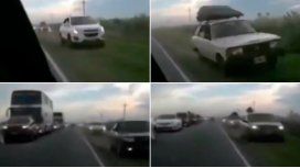 Las peligrosas maniobras de los automovilistas en la ruta 11 Las peligrosas maniobras de los automovilistas en la ruta 11