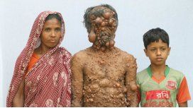 El hombre burbuja, Hossain, su mujer y su hijo El hombre burbuja, Hossain, su mujer y su hijo