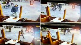 Un ladrón quiso robar una bicicleta e hizo un papelón en Neuquén Un ladrón quiso robar una bicicleta e hizo un papelón en Neuquén