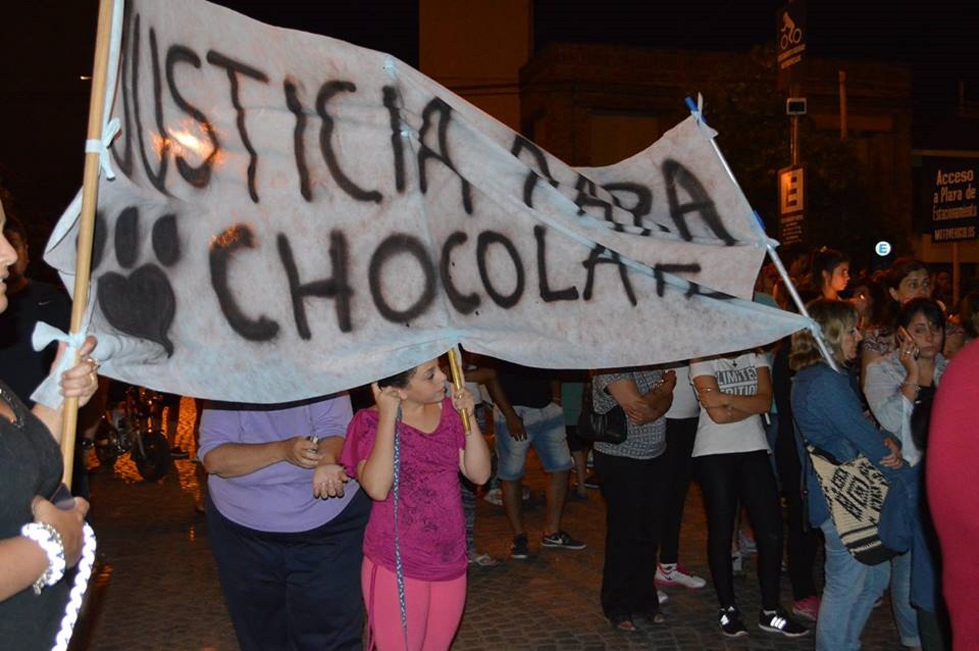 Vecinos marchar para pedir justicia por chocolate