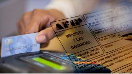 ¿Usabas el débito? Ahora pagarás la mejora de Ganancias de los que más ganan ¿Usabas el débito? Ahora pagarás la mejora de Ganancias de los que más ganan