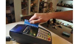 Todos los comercios deberán aceptar tarjeta de débito Todos los comercios deberán aceptar tarjeta de débito