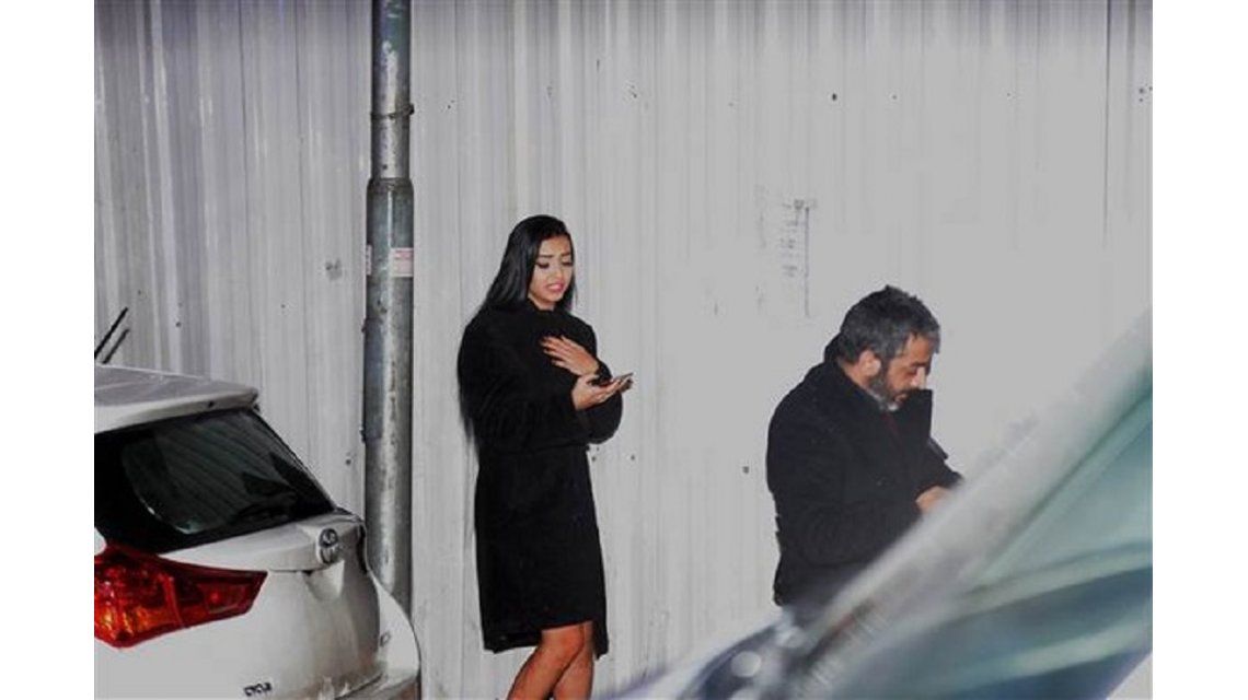 Una joven sale desesperada de Reina tras el atentado Una joven sale desesperada de Reina tras el atentado