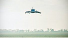 Amazon realizó la primera entrega con un drone Amazon realizó la primera entrega con un drone
