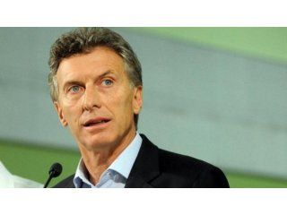Mauricio Macri firmó 18 decretos de necesidad y urgencia en un año de gobierno Mauricio Macri firmó 18 decretos de necesidad y urgencia en un año de gobierno