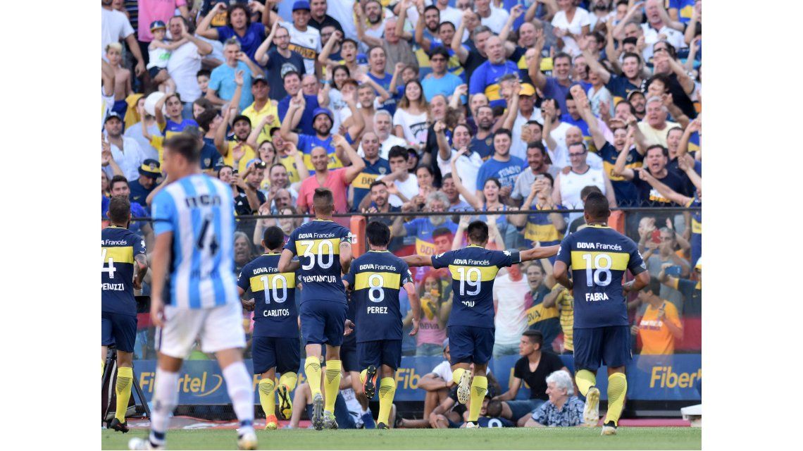 Boca festeja ante Racing Boca festeja ante Racing