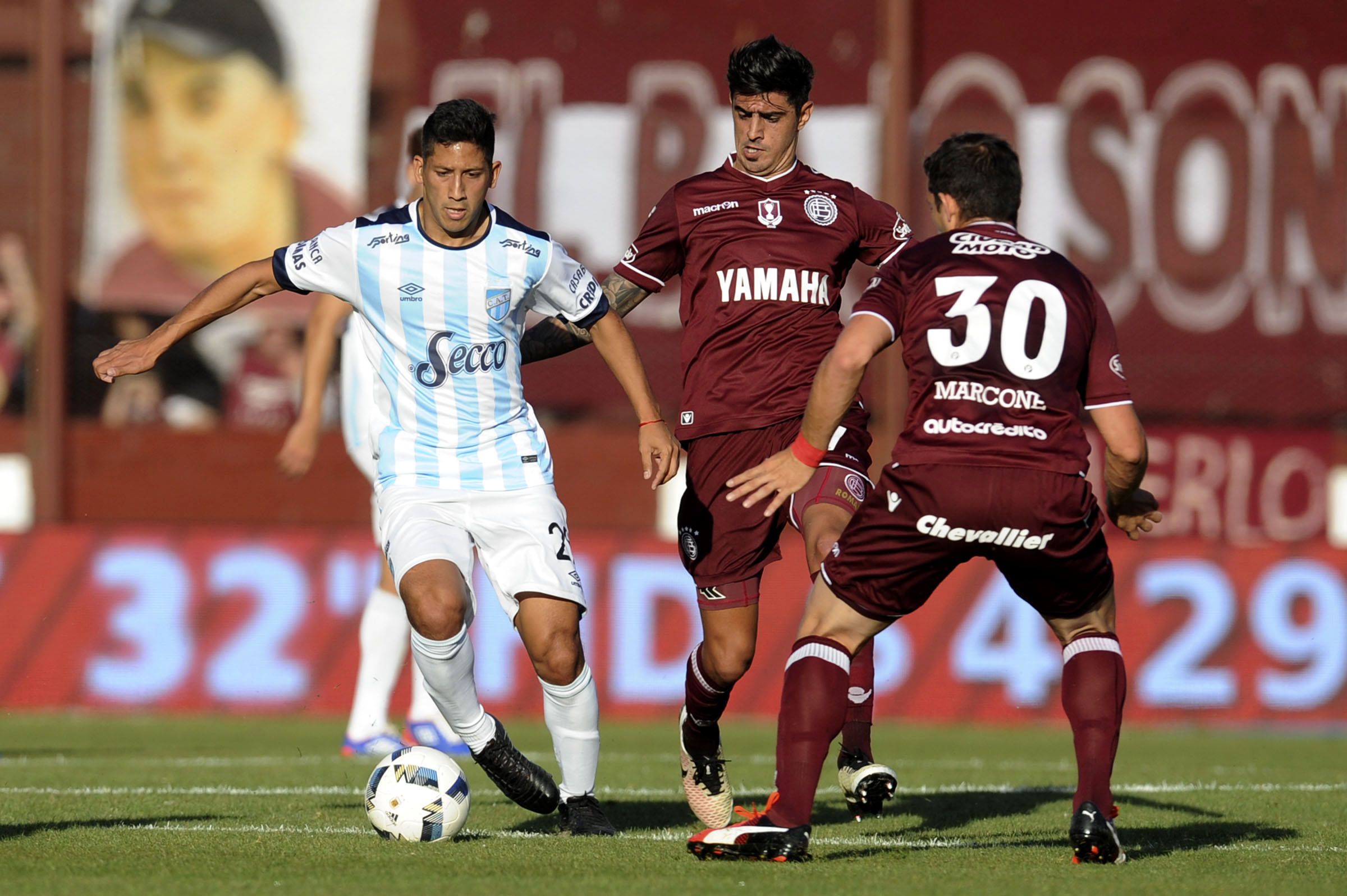 Lanús le ganó a Atlético Tucumán en la Fortaleza Torneo de Primera 2016/17, Lanús, Atlético Lanús le ganó a Atlético Tucumán en la Fortaleza Torneo de Primera 2016/17, Lanús, Atlético
