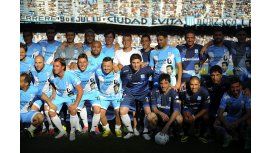 Racing despidió a su ídolo: Diego Milito tuvo su tarde en el Cilindro Racing despidió a su ídolo: Diego Milito tuvo su tarde en el Cilindro