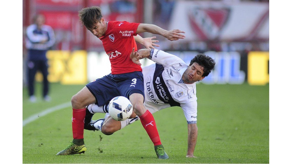 Independiente y Gimnasia empataron sin goles en Avellaneda Independiente y Gimnasia empataron sin goles en Avellaneda