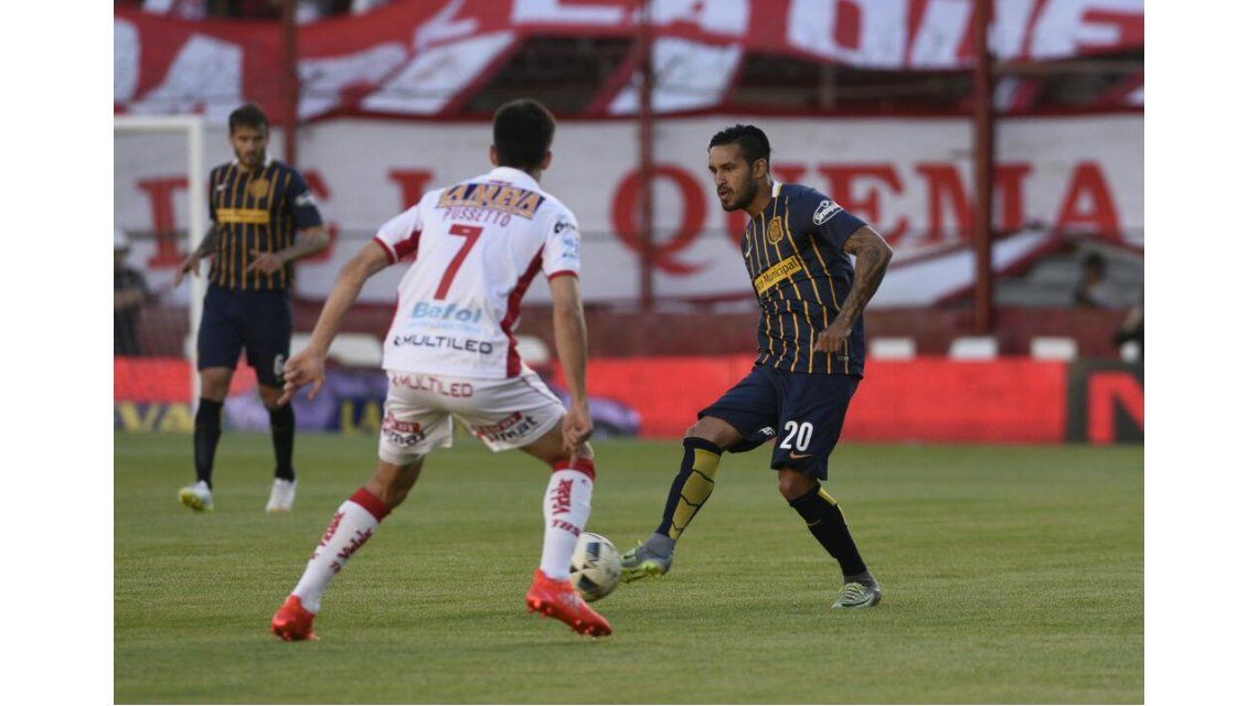 Huracán enfrenta a Rosario Central en Parque Patricios Huracán enfrenta a Rosario Central en Parque Patricios