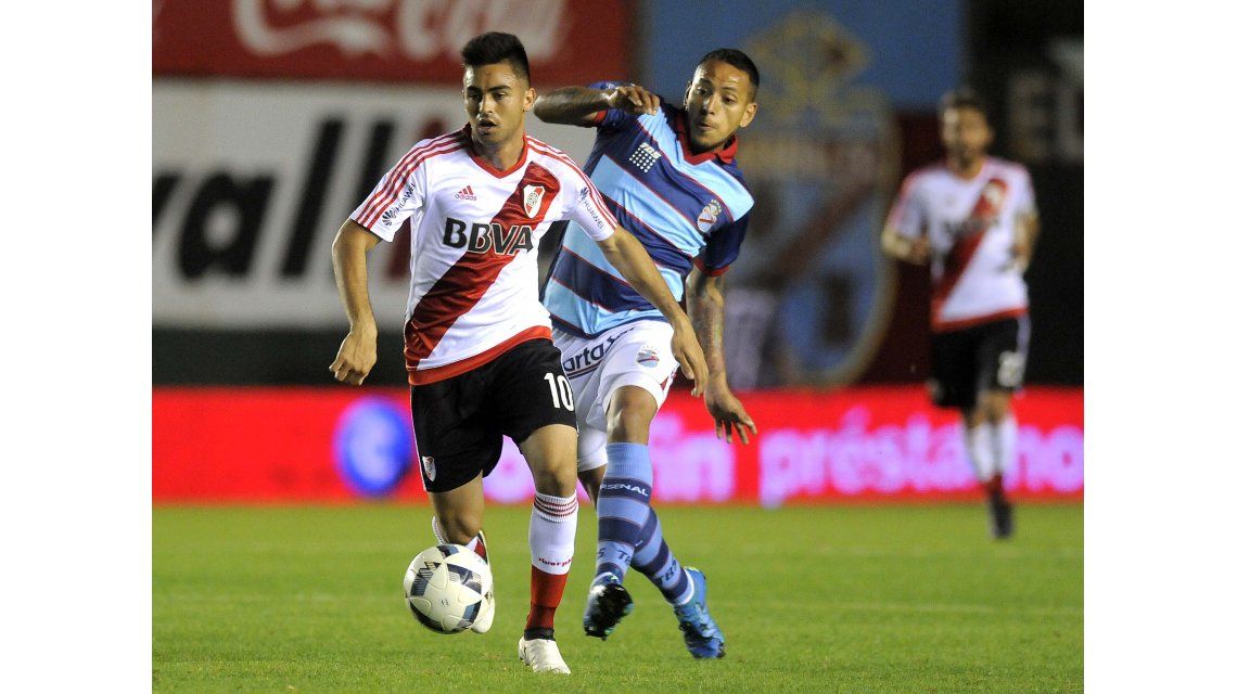 El ex Huracán anotó el segundo gol ante Arsenal una definición a puro talento El ex Huracán anotó el segundo gol ante Arsenal una definición a puro talento