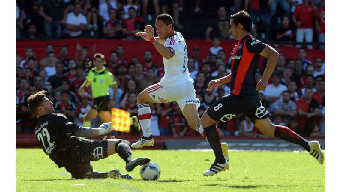 El emblema de Newells anotó el segundo de su equipo El emblema de Newells anotó el segundo de su equipo