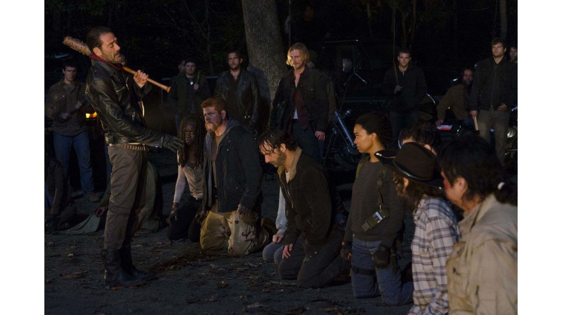 VIDEO Negan mató a Glenn en el cómic de The Walking Dead Televisión