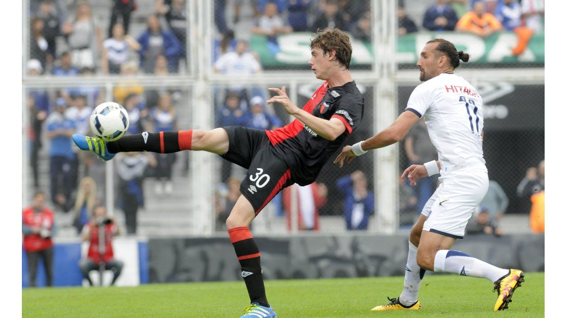 Vélez y Colón se enfrentan en el José Amalfitani Vélez y Colón se enfrentan en el José Amalfitani