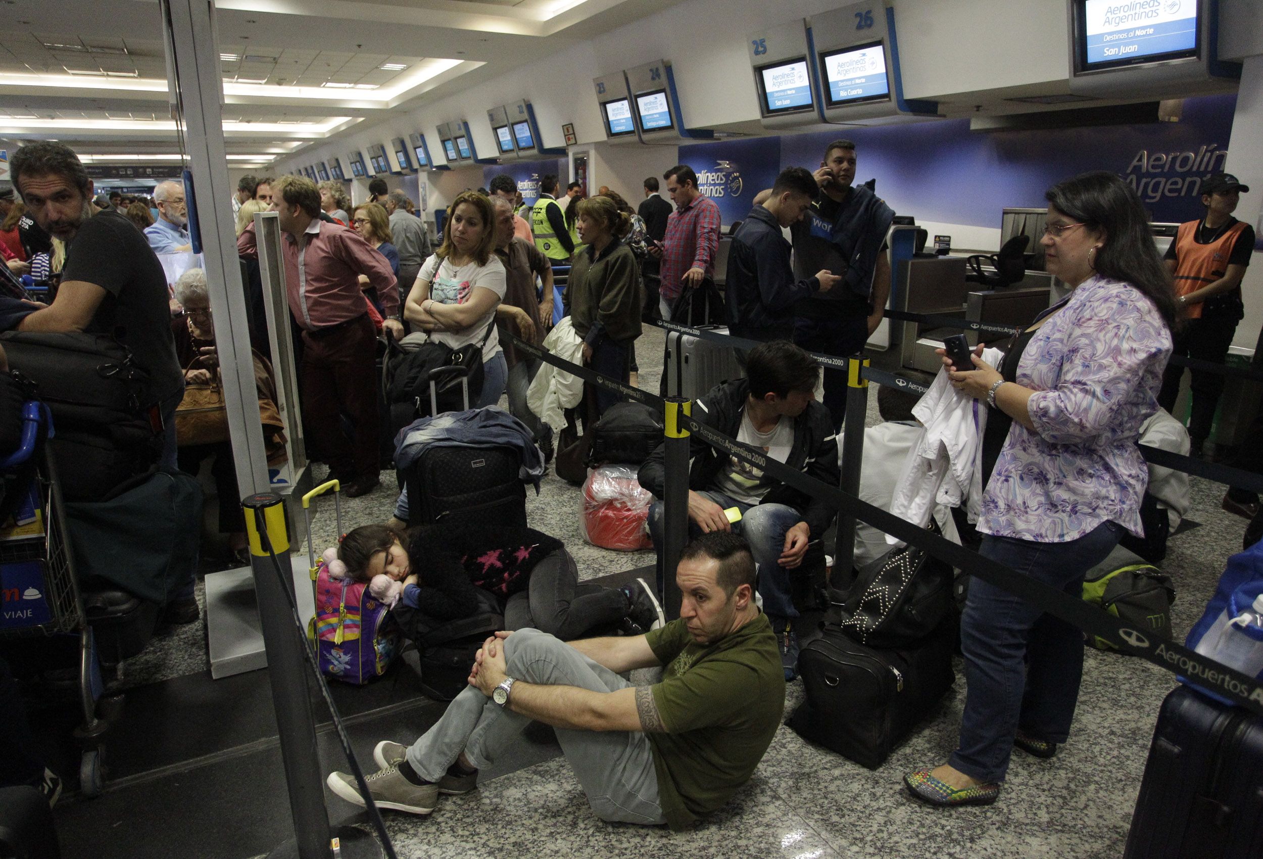 Los pasajeros, varados en Aeroparque<br>