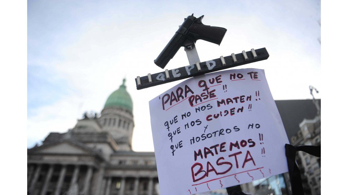 {altText( <p>La marcha contra la inseguridad #ParaQueNoTePase, en el Congreso.</p> ,La marcha #ParaQueNoTePase, en fotos)} {altText( <p>La marcha contra la inseguridad #ParaQueNoTePase, en el Congreso.</p> ,La marcha #ParaQueNoTePase, en fotos)}