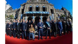 Mauricio Macri firmó un acuerdo con las provincias Mauricio Macri firmó un acuerdo con las provincias